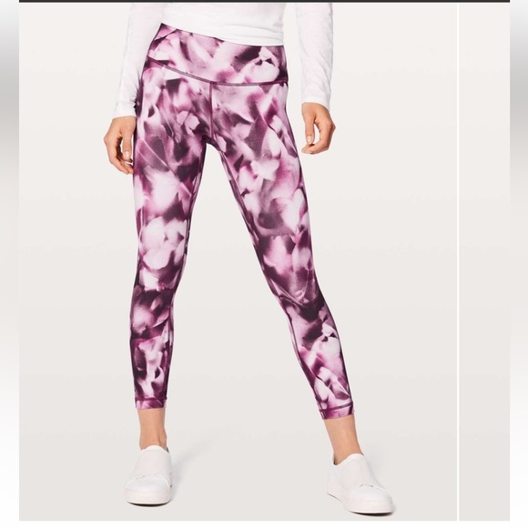 Lululemon Wunder Under Hi-Rise 7/8 Blush Blossom Alpine White Candy Pink, Size 6 - Picture 1 of 8